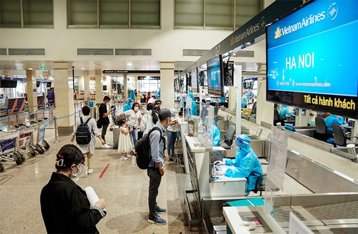 Từ ngày 29/10, hành khách đi máy bay chỉ cần khai báo y tế điện tử Từ ngày 29/10, hành khách đi máy bay chỉ cần khai báo y tế điện tử