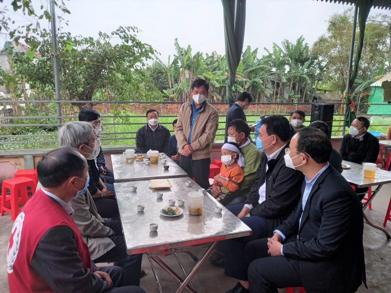 LĐLĐ tỉnh Thanh Hóa thăm hỏi gia đình công nhân tử vong sau khi tiêm vắc xin