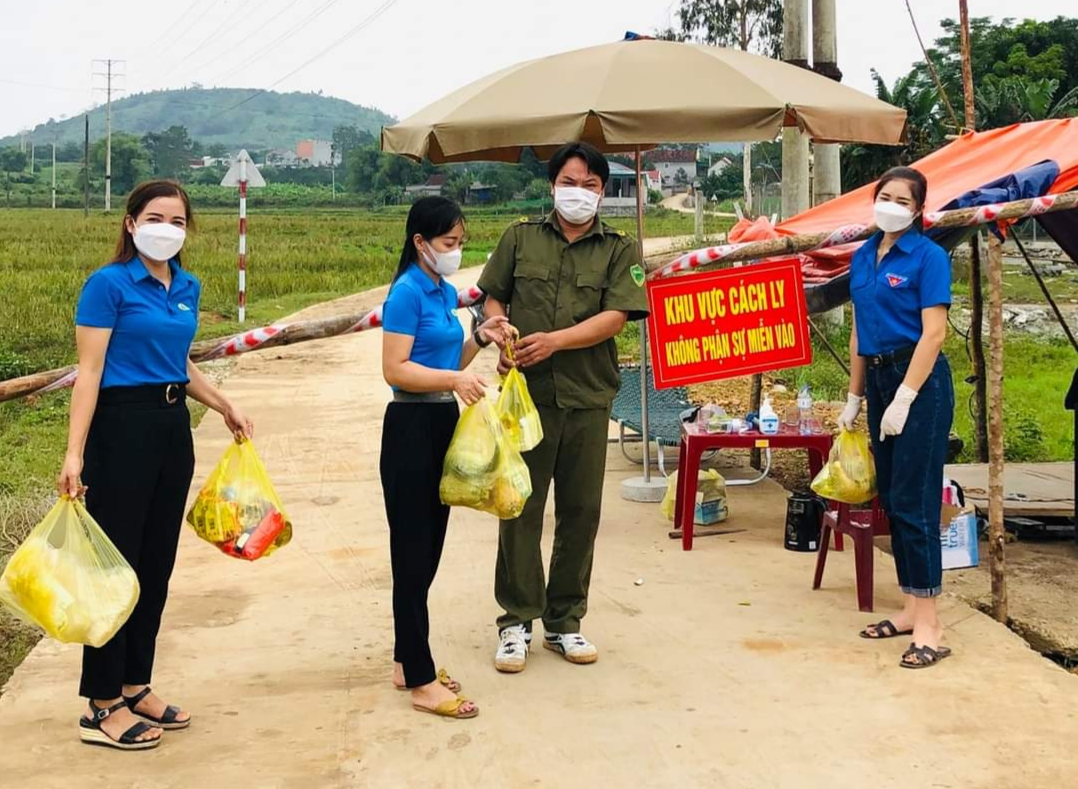 CĐCS huyện Nghĩa Đàn thực hiện nhiều cách làm mới trong công tác phòng, chống dịch bệnh CĐCS huyện Nghĩa Đàn thực hiện nhiều cách làm mới trong công tác phòng, chống dịch bệnh