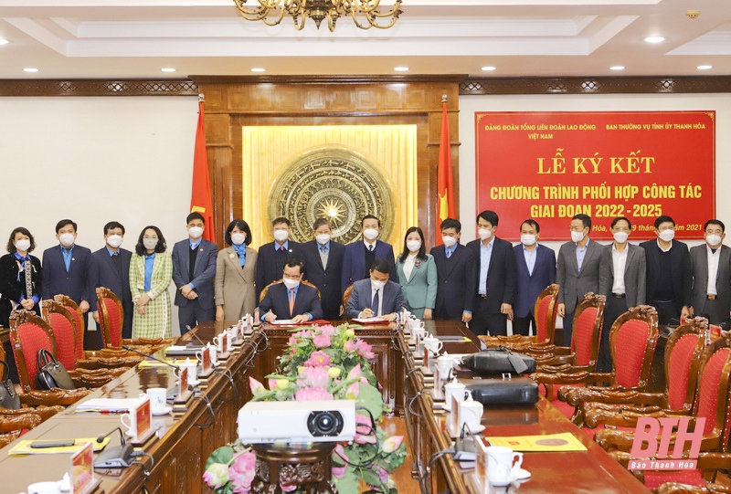 Công đoàn Thanh Hóa đóng góp quan trọng vào sự phát triển chung Công đoàn Thanh Hóa đóng góp quan trọng vào sự phát triển chung