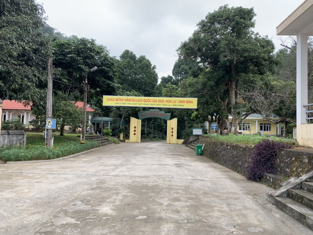 Tết xa nhà của những cán bộ kiểm lâm làm nhiệm vụ bảo vệ rừng tet xa nha cua nhung can bo kiem lam lam nhiem vu bao ve rung