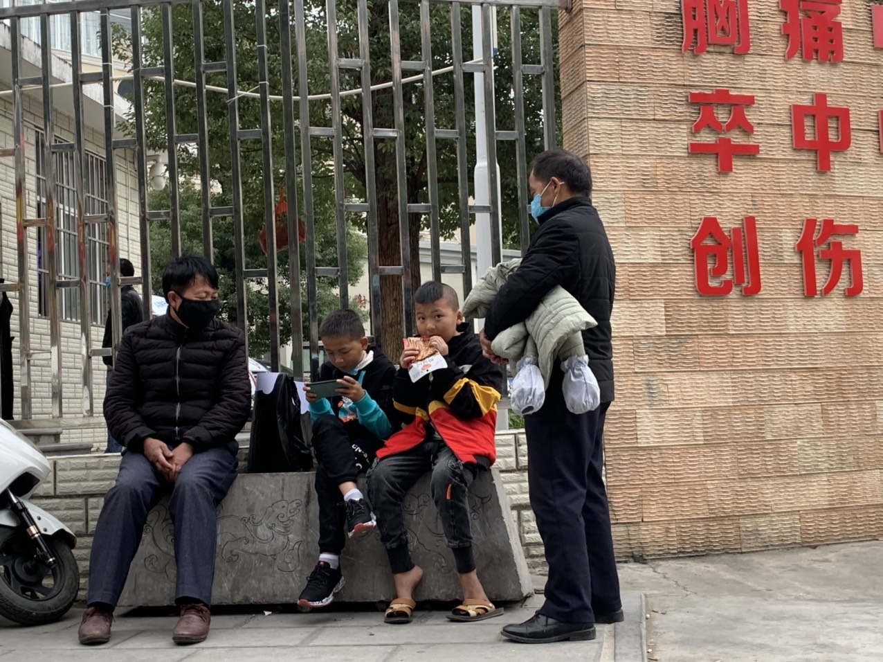 can canh cuoc song cua nguoi dan ha khau trung quoc truoc dich benh corona