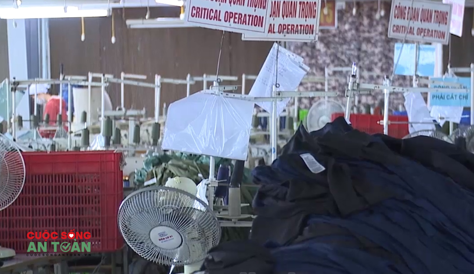 Việc đi lại của công nhân giữa Vĩnh Phúc và Phú Thọ vẫn còn "trên thông dưới tắc"