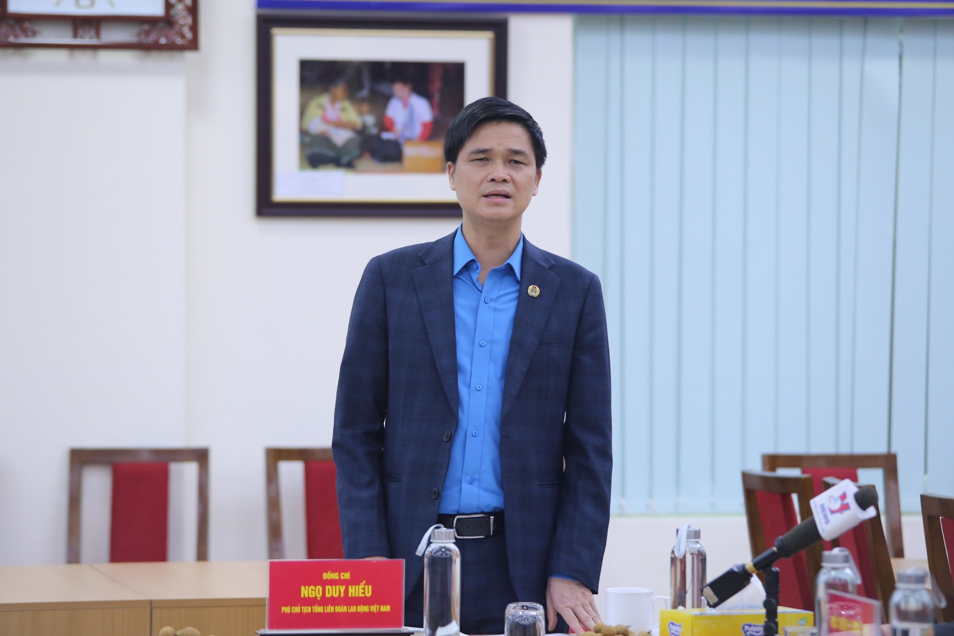 Quyền Giám đốc BV Tuệ Tĩnh “bất lực” vì chưa đủ thẩm quyền để lo cho người lao động