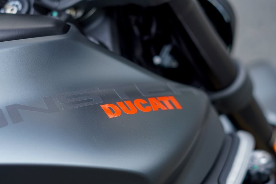 Ducati Monster 937 mới về Việt Nam, giá 439 triệu đồng