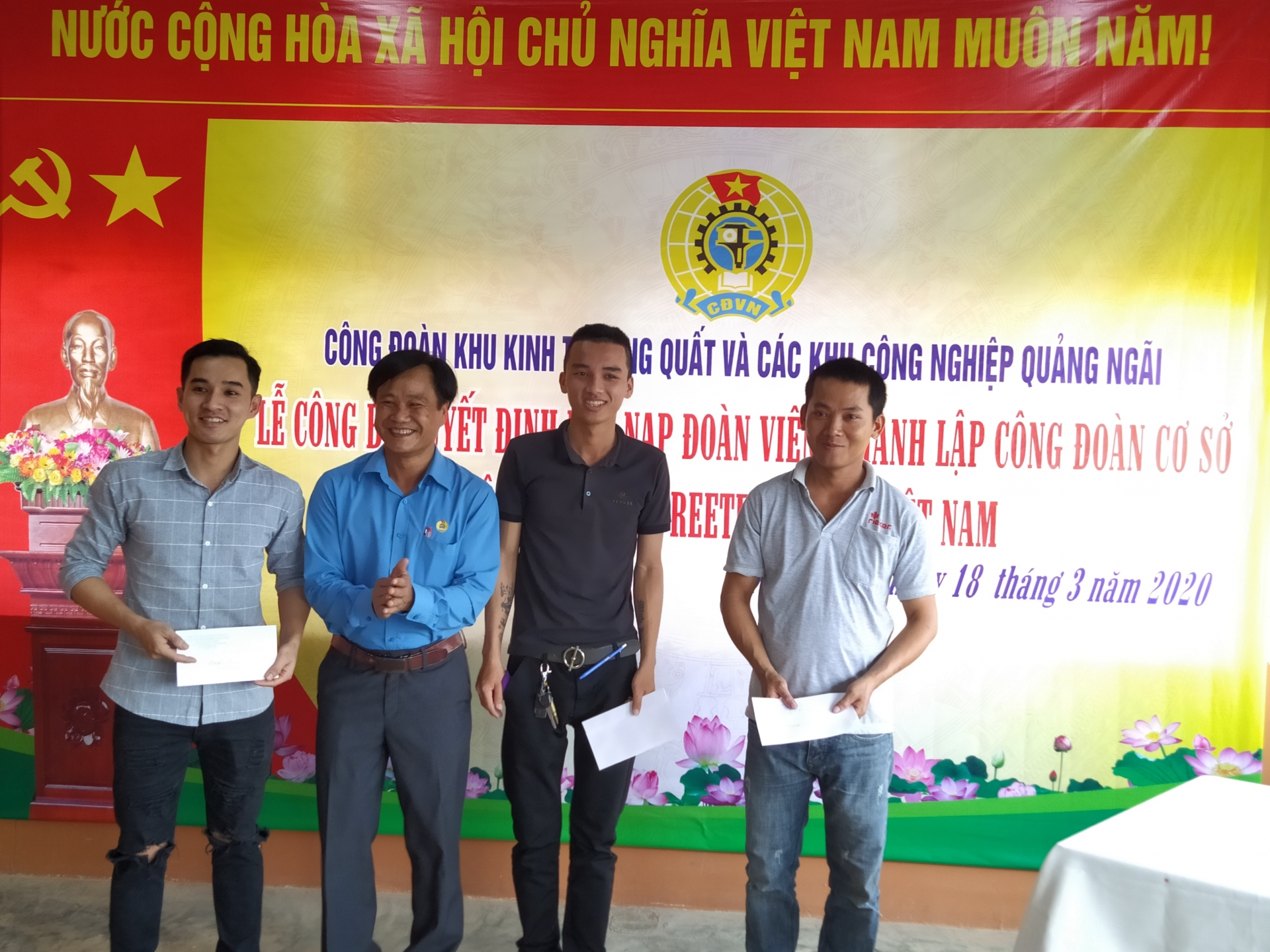 Kết nạp đoàn viên, thành lập CĐCS Công ty TNHH Freetex Group Việt Nam ket nap doan vien thanh lap cdcs cong ty tnhh freetex group viet nam