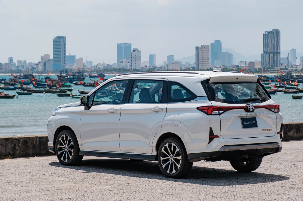 Hình chi tiết Toyota Veloz Cross Top giá 688 triệu đồng Hình chi tiết Toyota Veloz Cross Top giá 688 triệu đồng