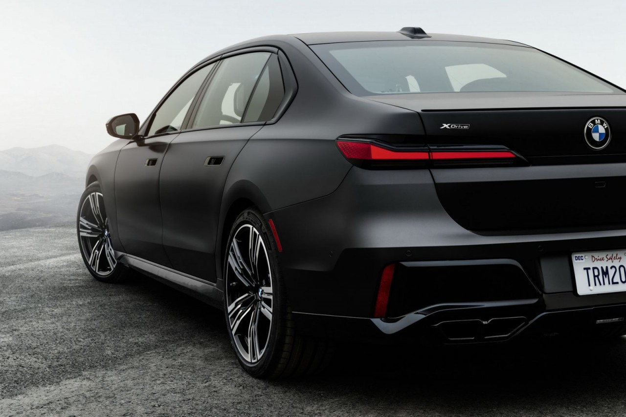 BMW 7-Series 2023 ra mắt, thay đổi toàn diện từ trong ra ngoài BMW 7-Series 2023 ra mắt, thay đổi toàn diện từ trong ra ngoài