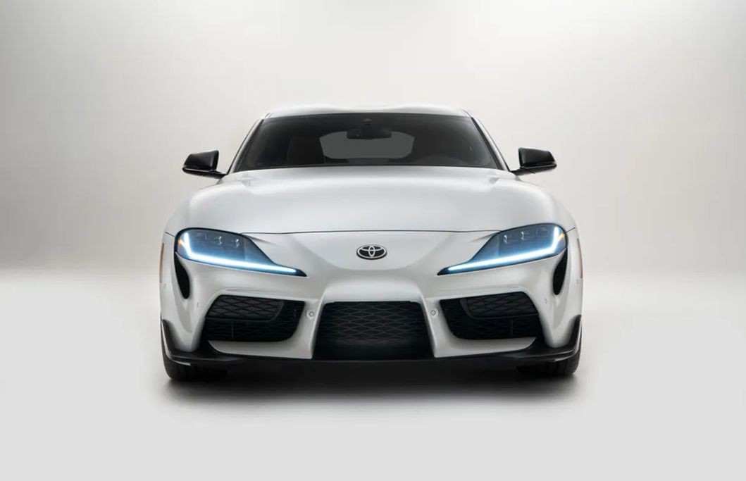 Toyota GR Supra 2023 có thêm phiên bản số sàn