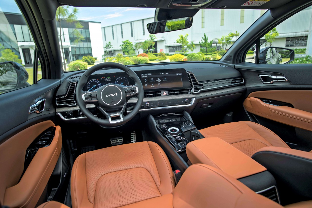 Kia Sportage hoàn toàn mới giá từ 899 triệu đồng Kia Sportage hoàn toàn mới giá từ 899 triệu đồng