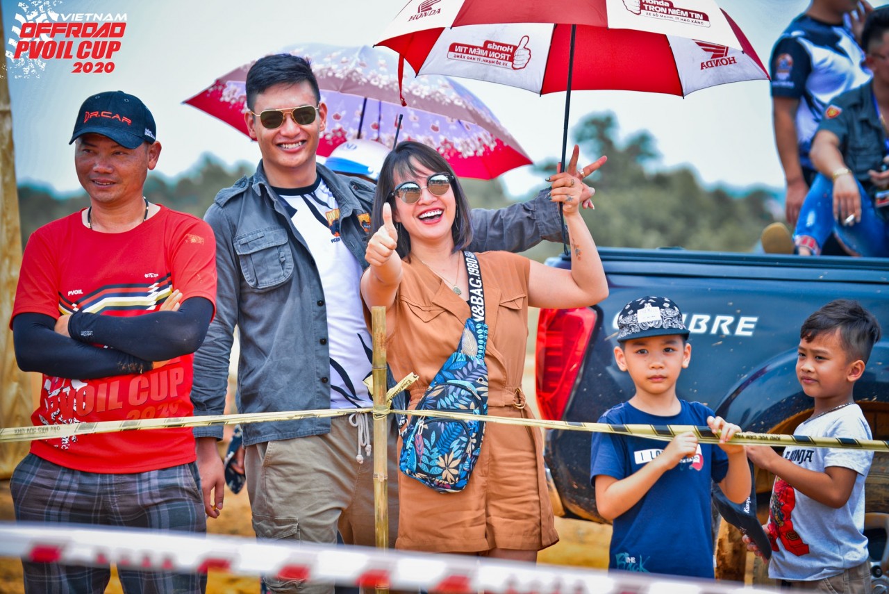 Giải mã sức hút từ sự kiện xếp xe kỷ lục hình bản đồ Việt Nam