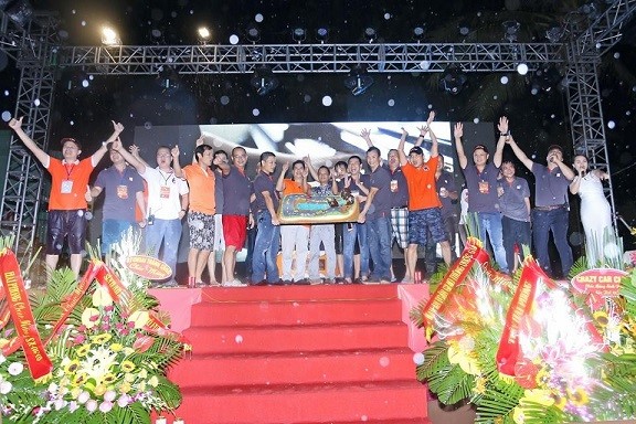 Giải mã sức hút từ sự kiện xếp xe kỷ lục hình bản đồ Việt Nam