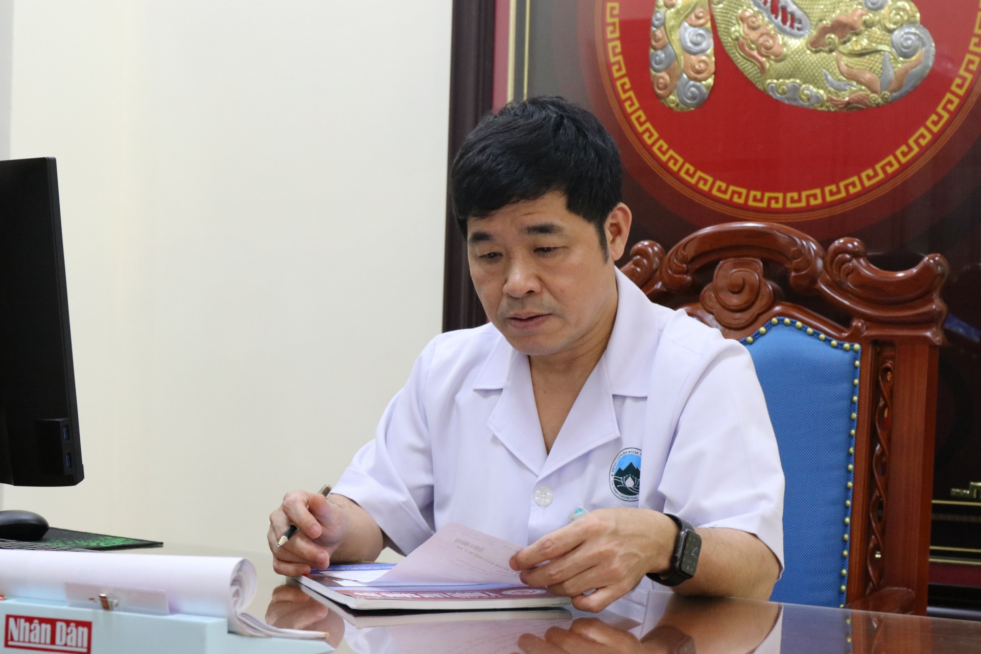 Bác sĩ Hoàng Quang Trung - điển hình học tập và làm theo gương Bác bac si hoang quang trung dien hinh hoc tap va lam theo guong bac