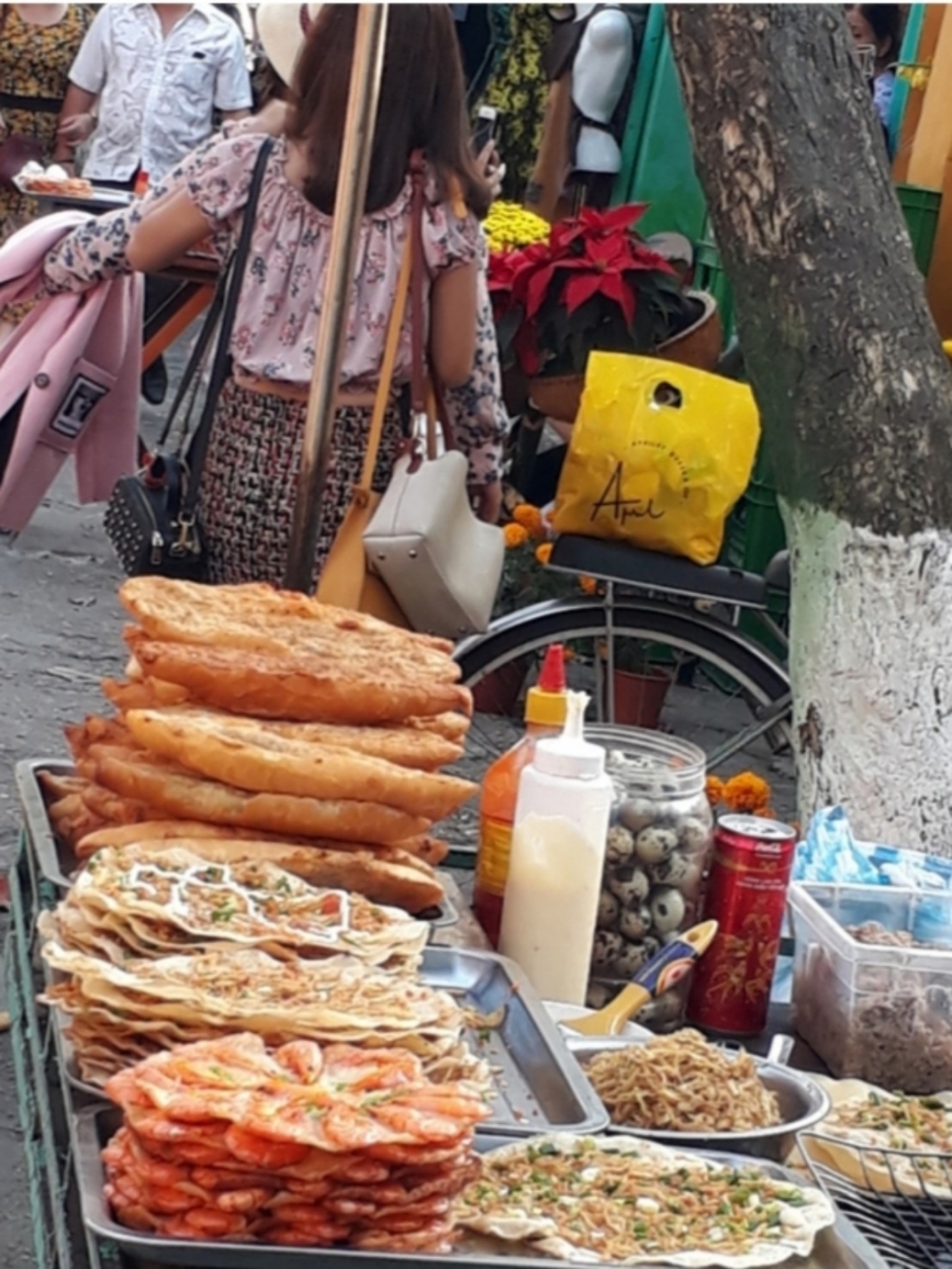 Thức ăn đường phố có đảm bảo an toàn? thuc an duong pho lieu co dam bao an toan voi moi nguoi