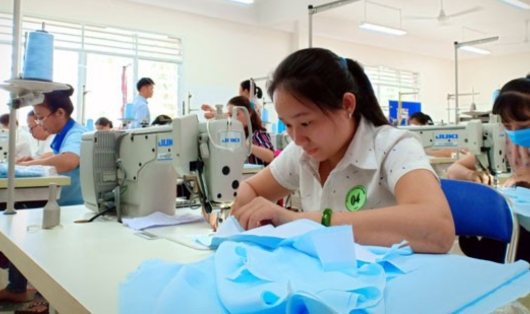 CNLĐ tham gia Hội thi tay nghề “Bàn tay vàng ngành may công nghiệp” cnld tham gia hoi thi tay nghe ban tay vang nganh may cong nghiep