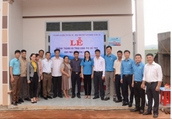 ban giao nha mai am cong doan cho doan vien cong doan xa