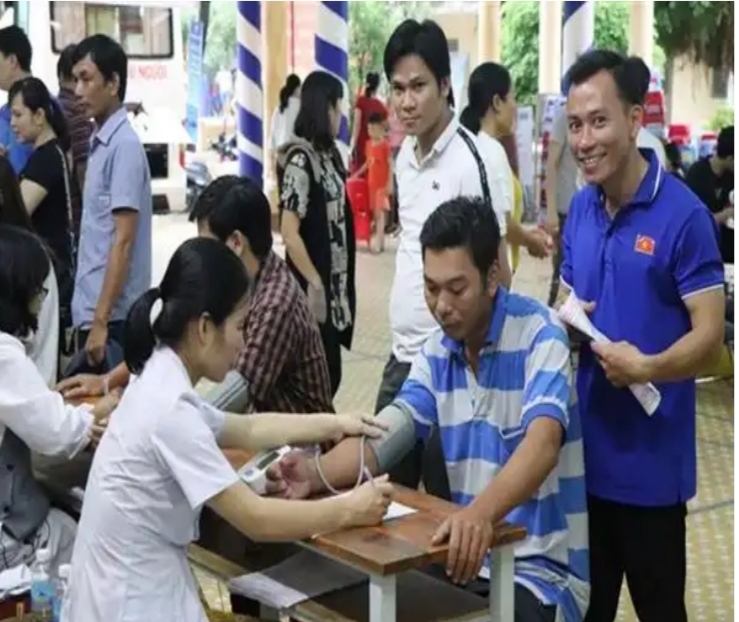 Đoàn viên, NLĐ Công đoàn ngành Giáo dục hiến máu tình nguyện doan vien nld cong doan nganh giao duc hien mau tinh nguyen