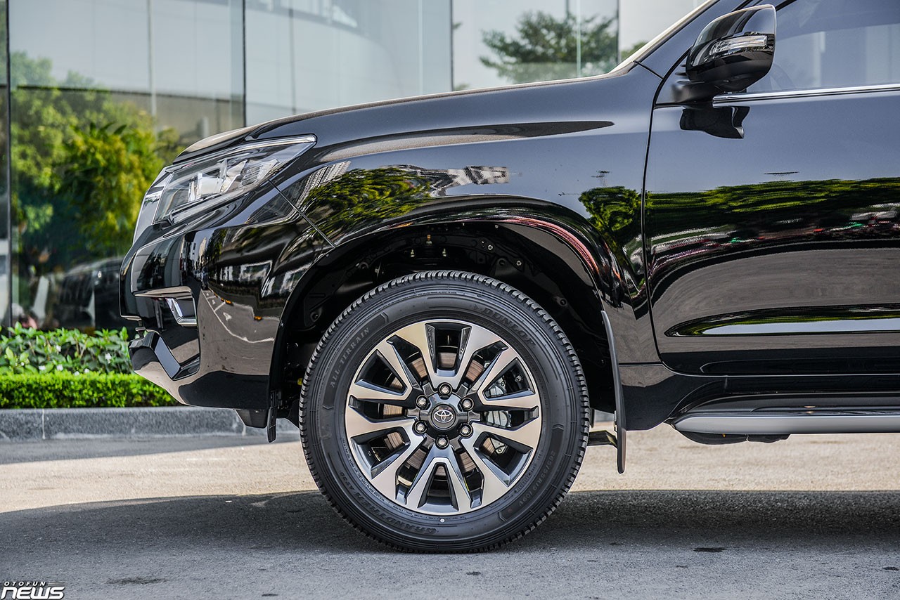 Chi tiết Toyota Land Cruiser Prado giá 2,548 tỷ đồng Chi tiết Toyota Land Cruiser Prado giá 2,548 tỷ đồng