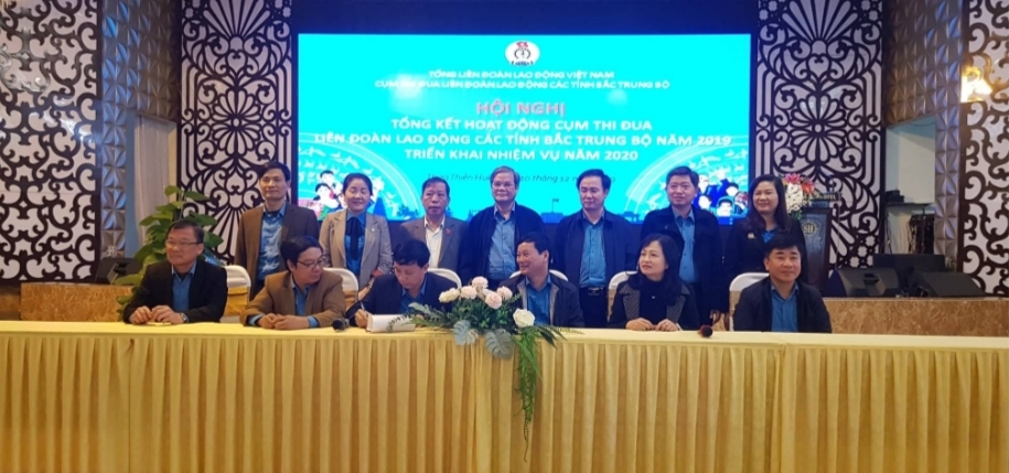 Hội nghị cụm thi đua Liên đoàn Lao động các tỉnh Bắc Trung Bộ hoi nghi cum thi dua lien doan lao dong cac tinh bac trung bo