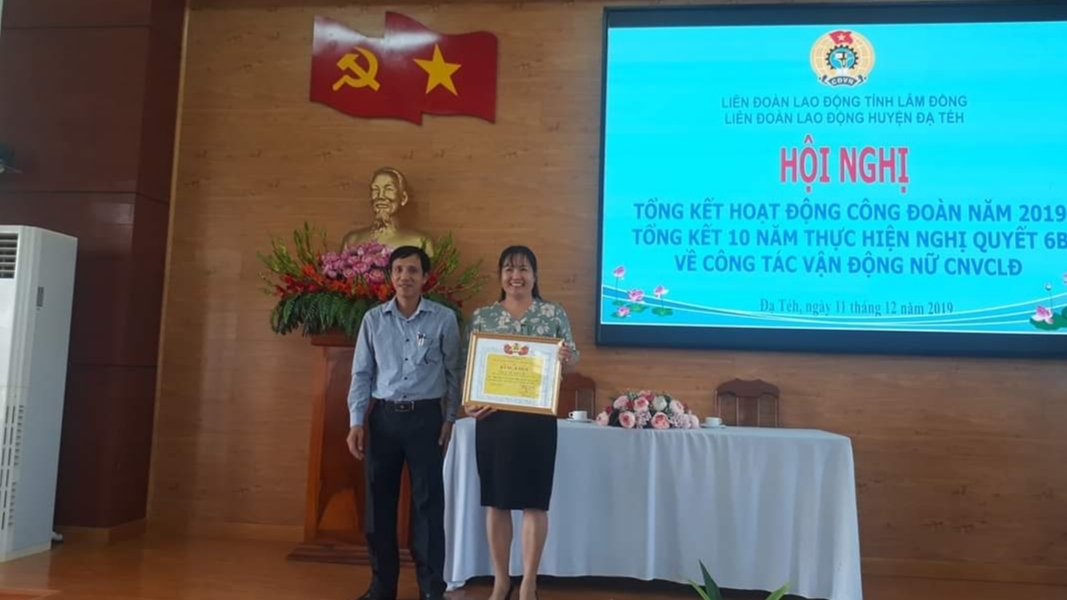 Triển khai thực hiện đạt và vượt kế hoạch chỉ tiêu do Liên đoàn Lao động tỉnh giao. trien khai thuc hien dat va vuot ke hoach chi tieu do lien doan lao dong tinh giao