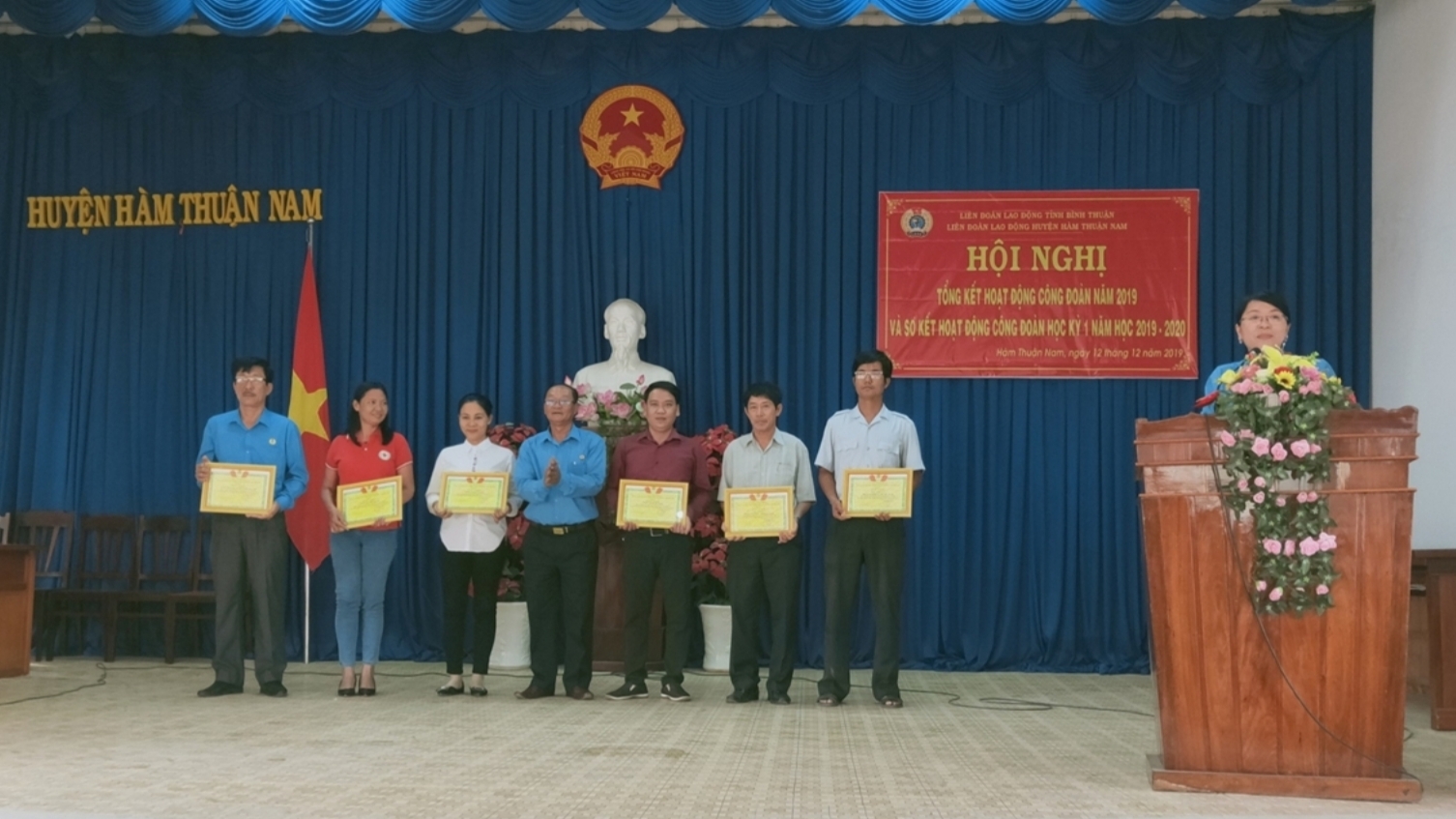 Kết nạp mới được 103/20 đoàn viên, đạt tỷ lệ trên 500% ket nap moi duoc 10320 doan vien dat ty le tren 500