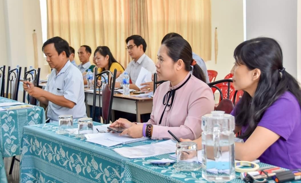 Tập huấn “Thúc đẩy đối thoại xã hội và thương lượng tập thể trong ngành Dệt may'' tap huan thuc day doi thoai xa hoi va thuong luong tap the trong nganh det may