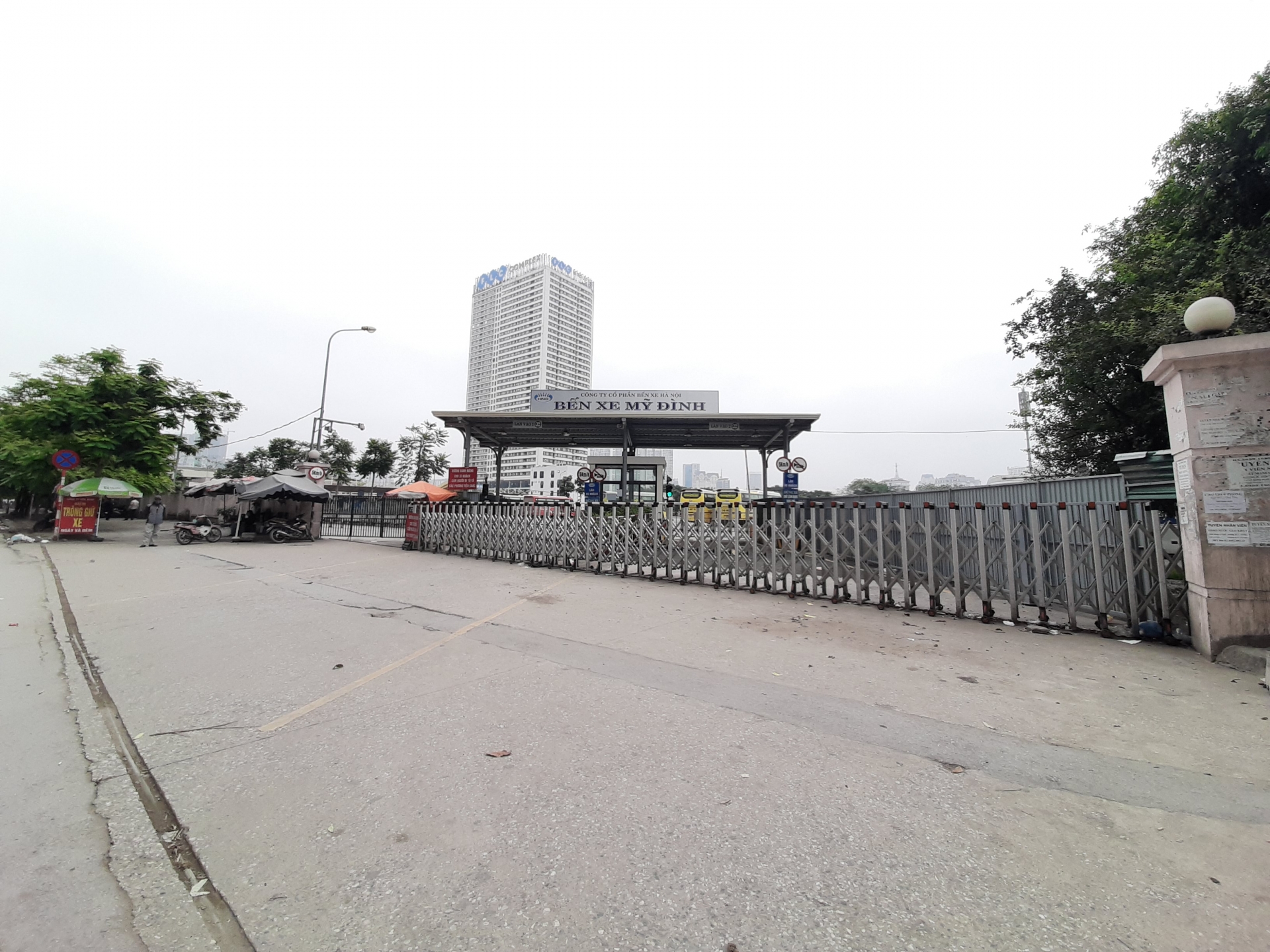 toan xa hoi thuc hien cach ly nhung xe du vuot rao don khach