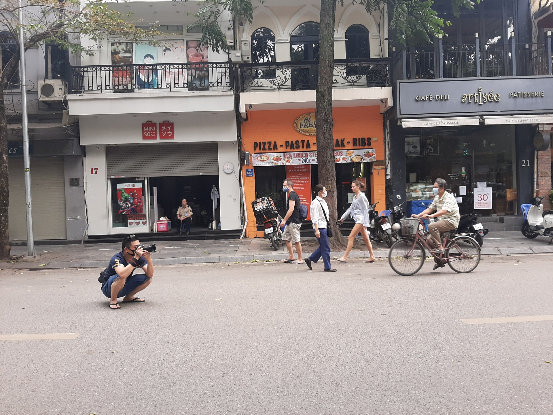 Nhịp sống Hà Nội sôi động trở lại khi bước vào tuần cách ly xã hội tiếp theo nhip song ha noi soi dong tro lai khi buoc vao tuan cach ly xa hoi tiep theo