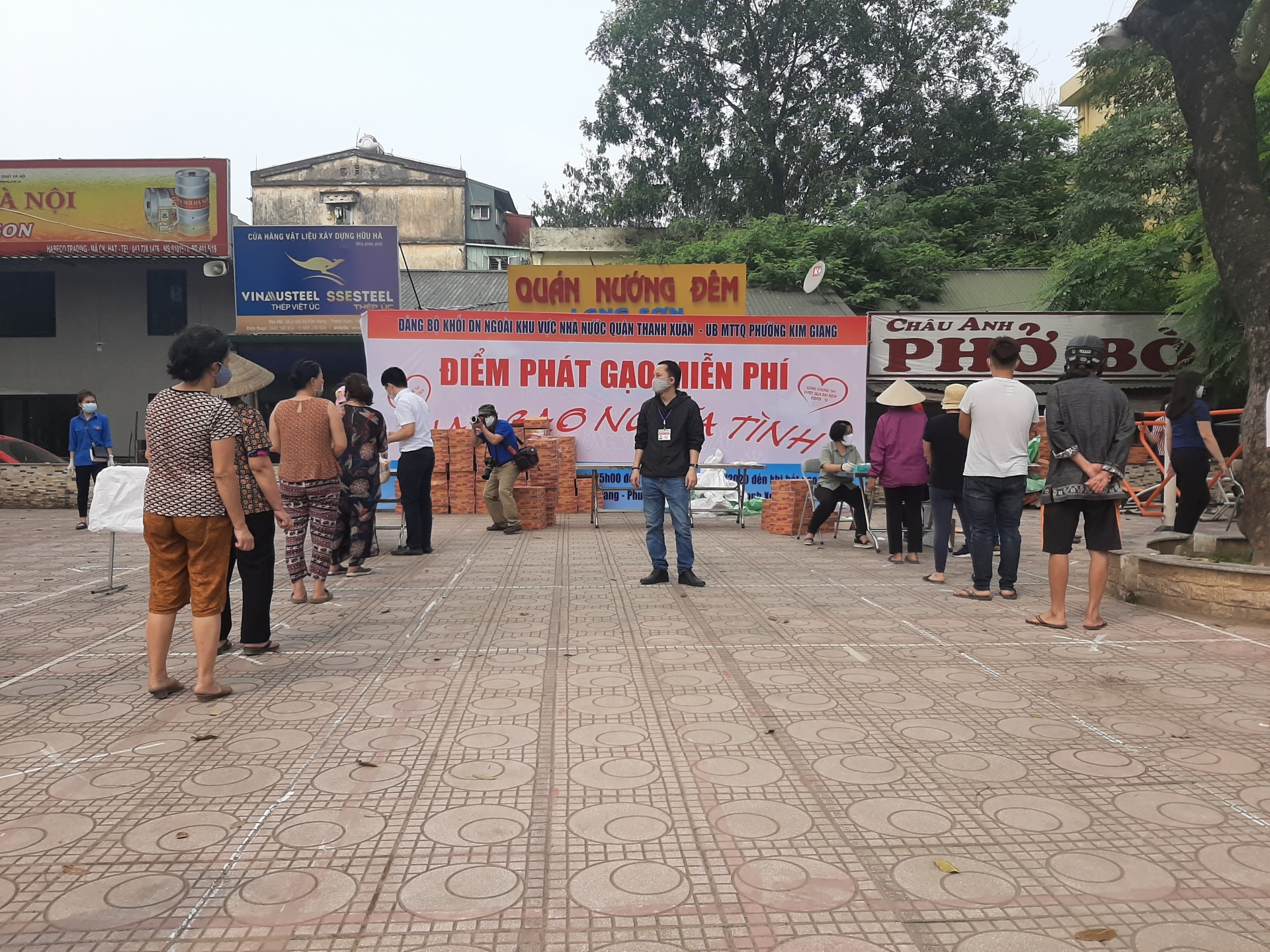 hat gao nghia tinh tiep tuc den voi nguoi kho khan tai kim giang ha noi