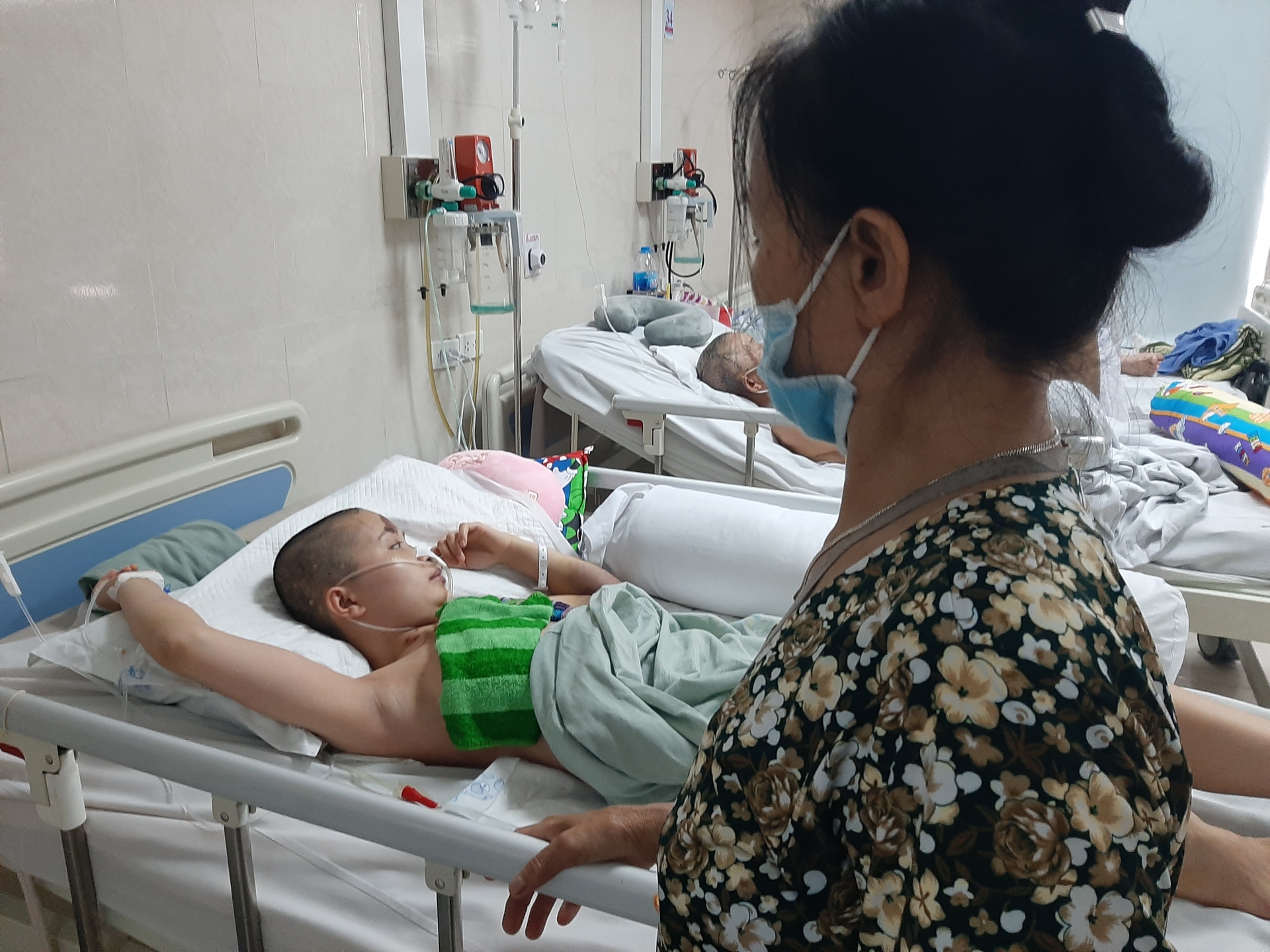 Xót xa hoàn cảnh của chị em Thi và Thơ: Mong điều kỳ diệu sẽ đến xot xa hoan canh cua chi em thi va tho mong dieu ky dieu se den