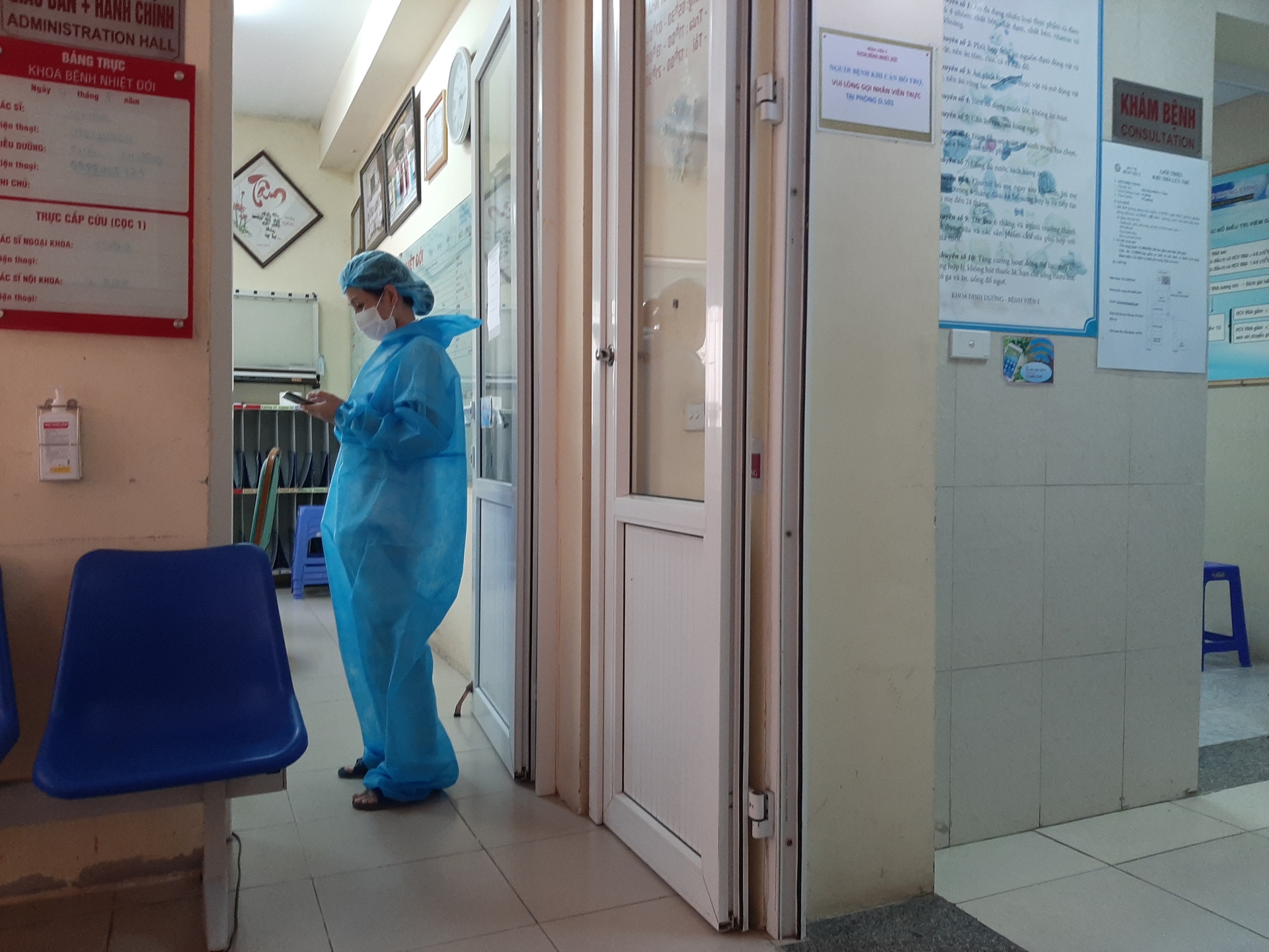 Bệnh viện E, đóng dấu xác nhận người đến viện trong điều kiện sức khỏe đảm bảo benh vien e dong dau xac nhan nguoi den vien trong dieu kien suc khoe dam bao