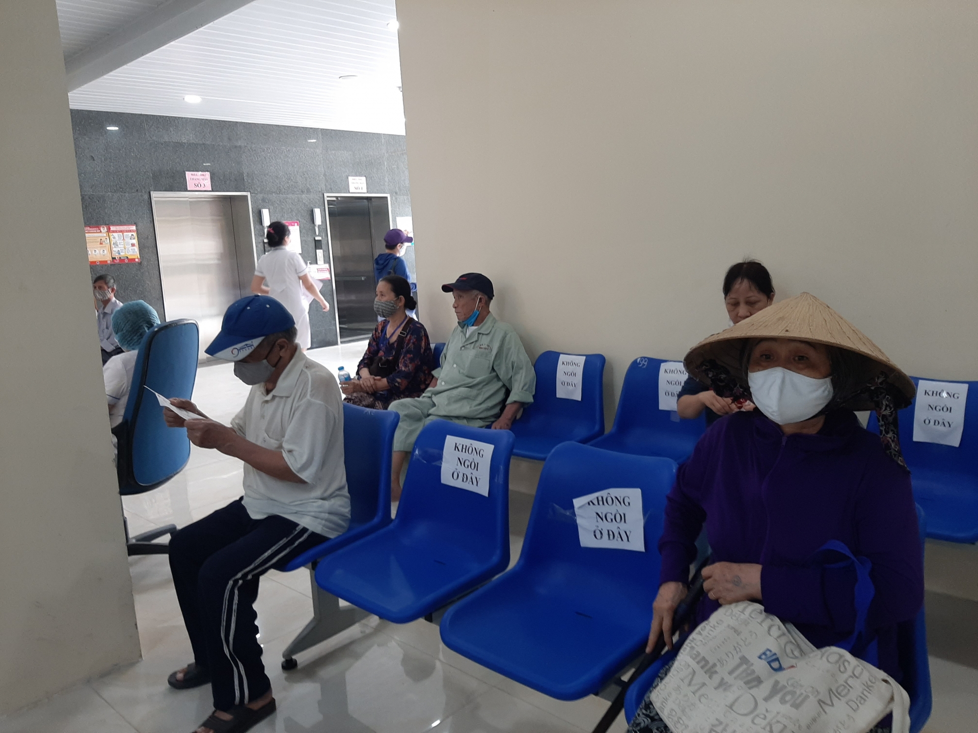 Bệnh viện E, đóng dấu xác nhận người đến viện trong điều kiện sức khỏe đảm bảo benh vien e dong dau xac nhan nguoi den vien trong dieu kien suc khoe dam bao