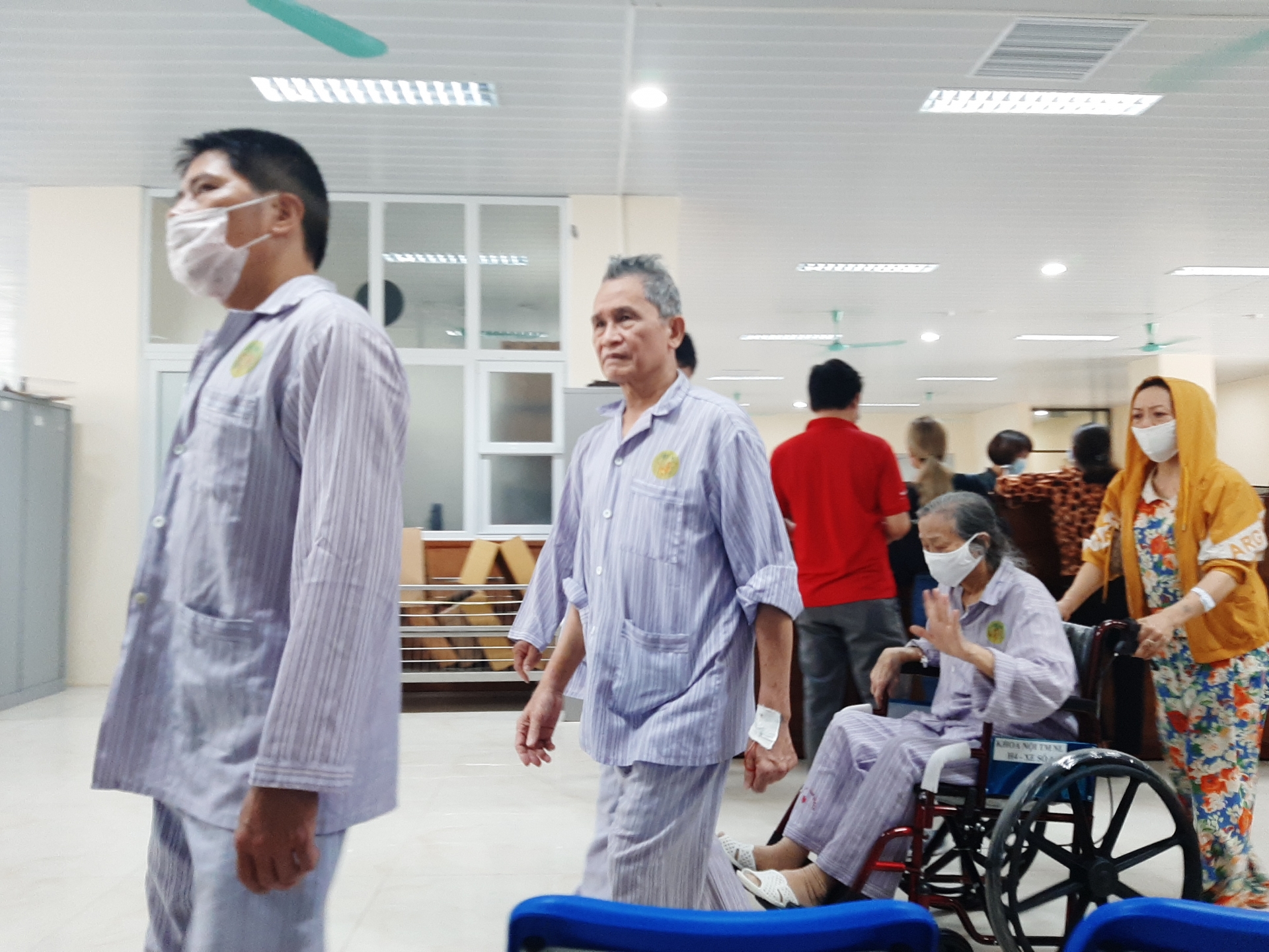 Bệnh viện E, đóng dấu xác nhận người đến viện trong điều kiện sức khỏe đảm bảo benh vien e dong dau xac nhan nguoi den vien trong dieu kien suc khoe dam bao