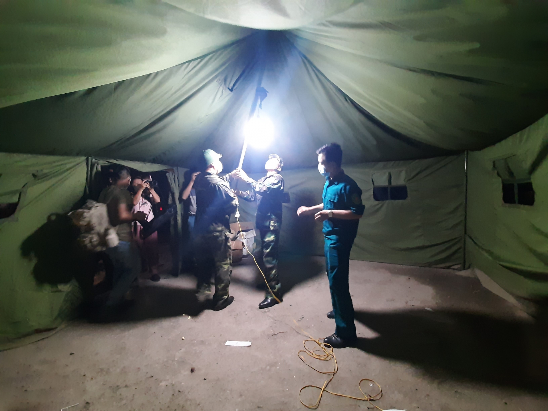 Thôn Hạ Lôi chính thức kết thúc lệnh cách ly sau 28 ngày phong tỏa thon ha loi chinh thuc ket thuc lenh cach ly sau 28 ngay phong toa