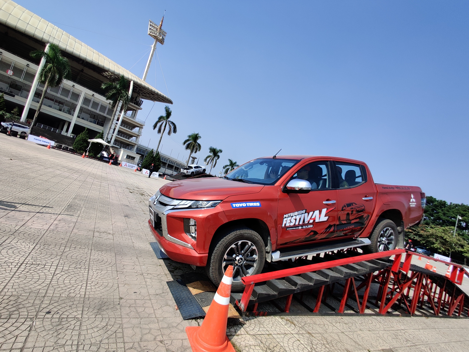 Mitsubishi Triton 2020 trình làng, giá cao nhất 865 triệu mitsubishi triton 2020 an toan nhat phan khuc gia cao nhat 865 trieu
