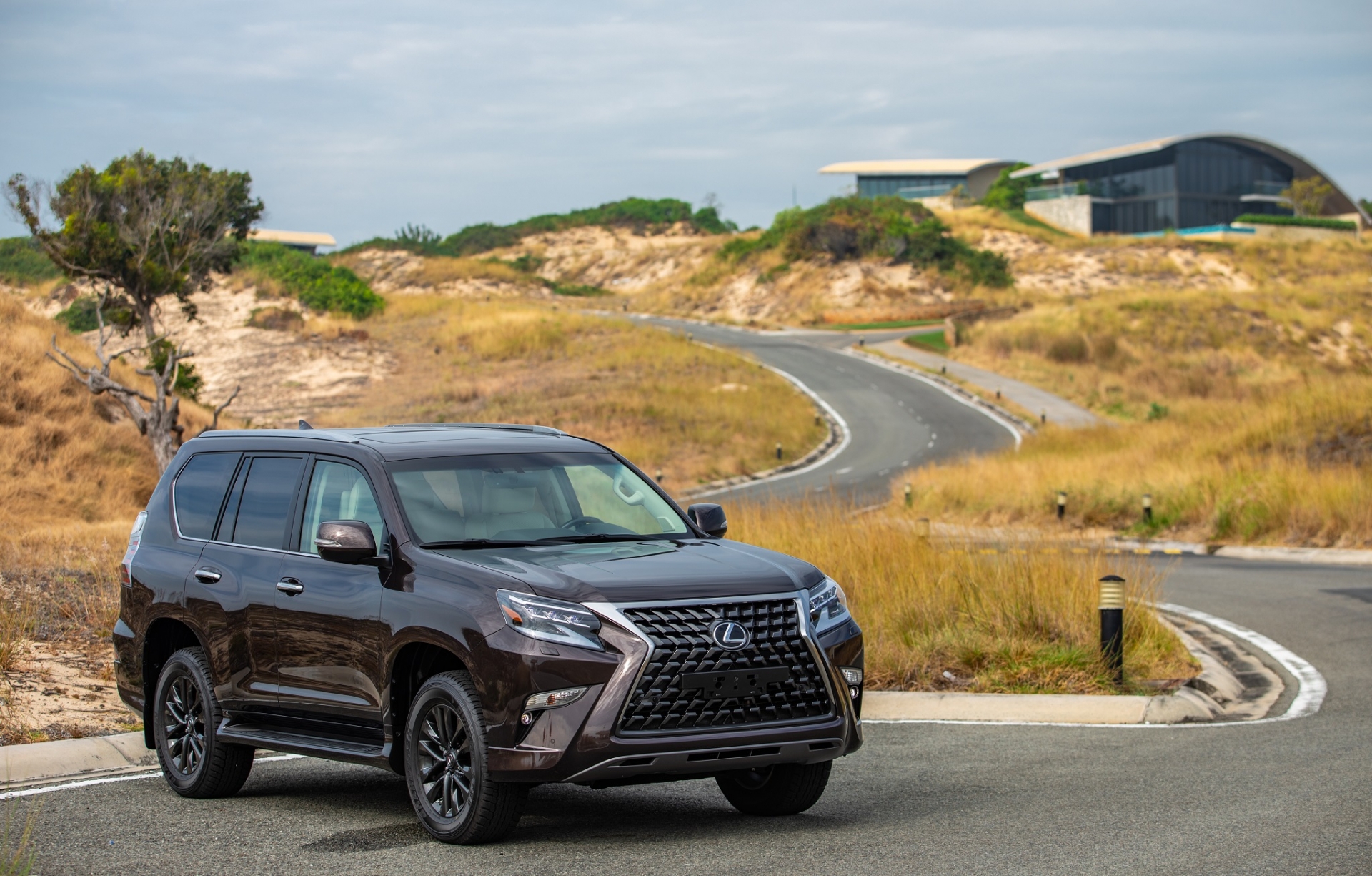 kham pha bo doi suv hang sang lexus gx460 va lx570