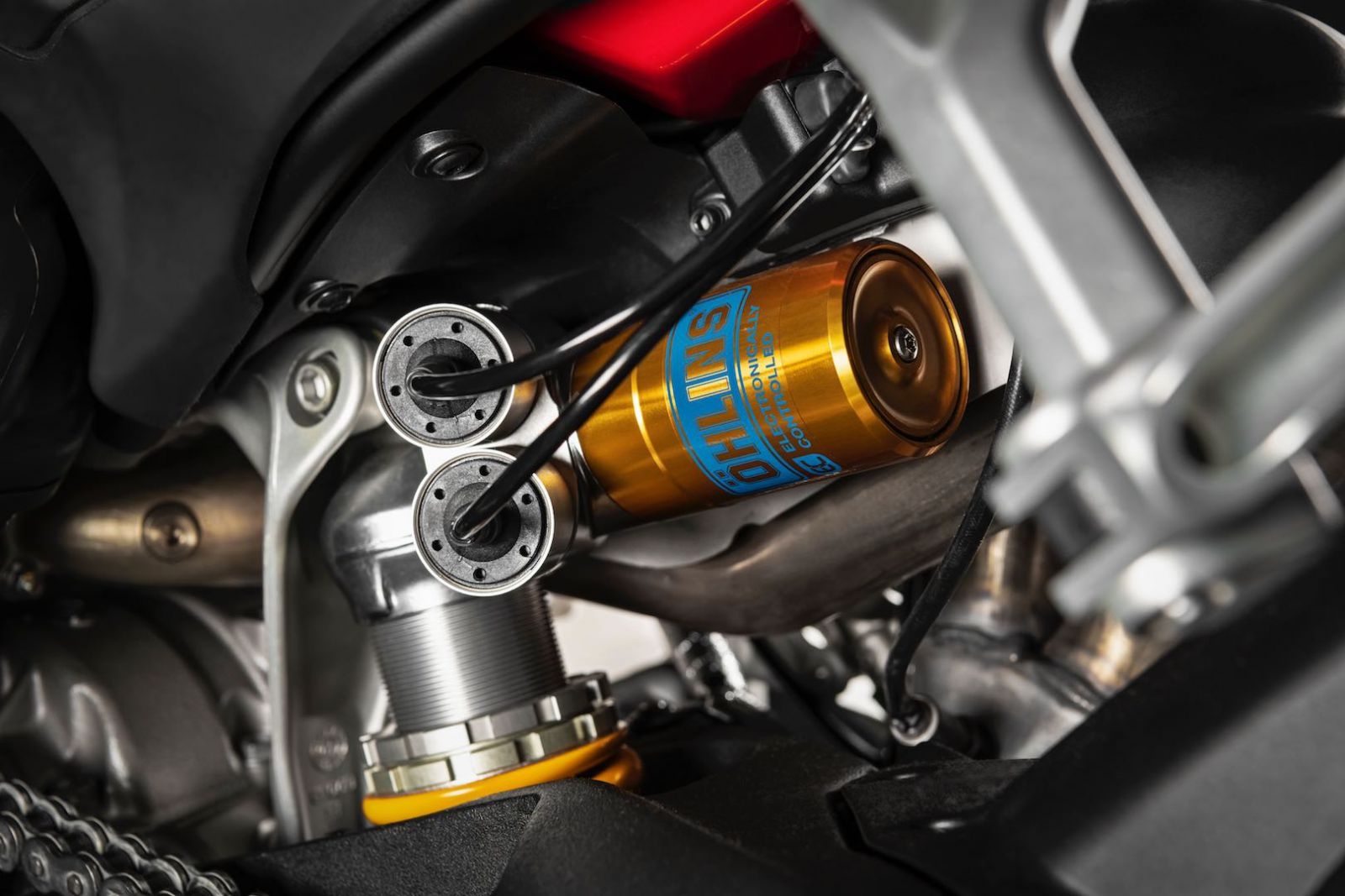 Ngắm Ducati Streetfighter V4, chiếc mô tô đẹp nhất triển lãm EICMA 2019 ngam ducati streetfighter v4 chiec mo to dep nhat trien lam eicma 2019