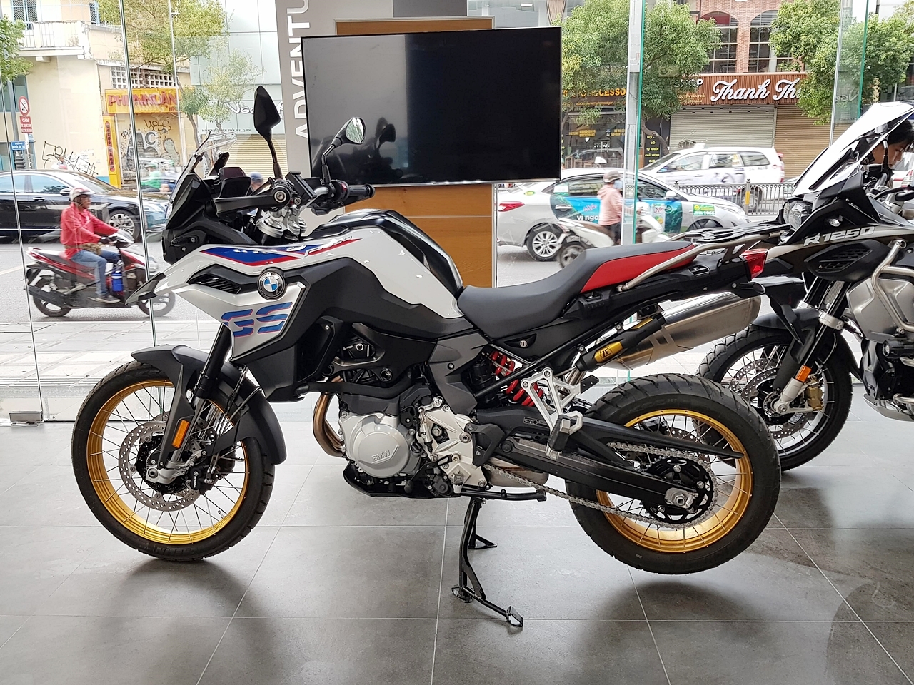Cận cảnh 'xe phượt' BMW F850 GS can canh xe phuot bmw f850 gs