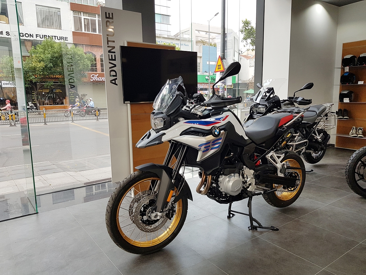 Cận cảnh 'xe phượt' BMW F850 GS can canh xe phuot bmw f850 gs