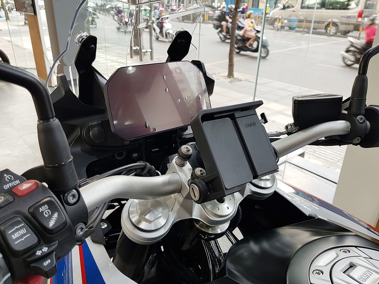 Cận cảnh 'xe phượt' BMW F850 GS can canh xe phuot bmw f850 gs