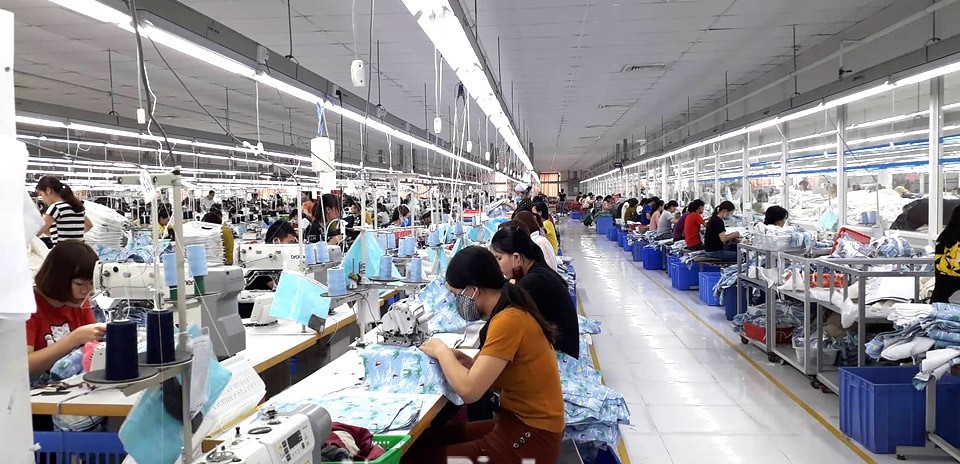 Nhiều chính sách giữ chân người lao động . nhieu chinh sach giu chan nguoi lao dong