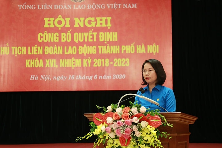 Công bố Quyết định Chủ tịch Liên đoàn Lao động thành phố Hà Nội cong bo quyet dinh chu tich lien doan lao dong thanh pho ha noi