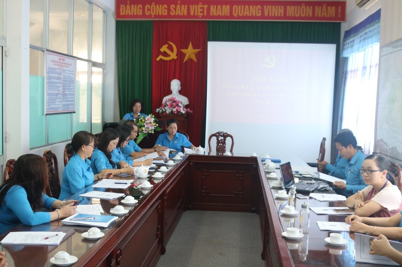 Hoàn thành và vượt các chỉ tiêu Nghị quyết đề ra hoan thanh va vuot cac chi tieu nghi quyet de ra