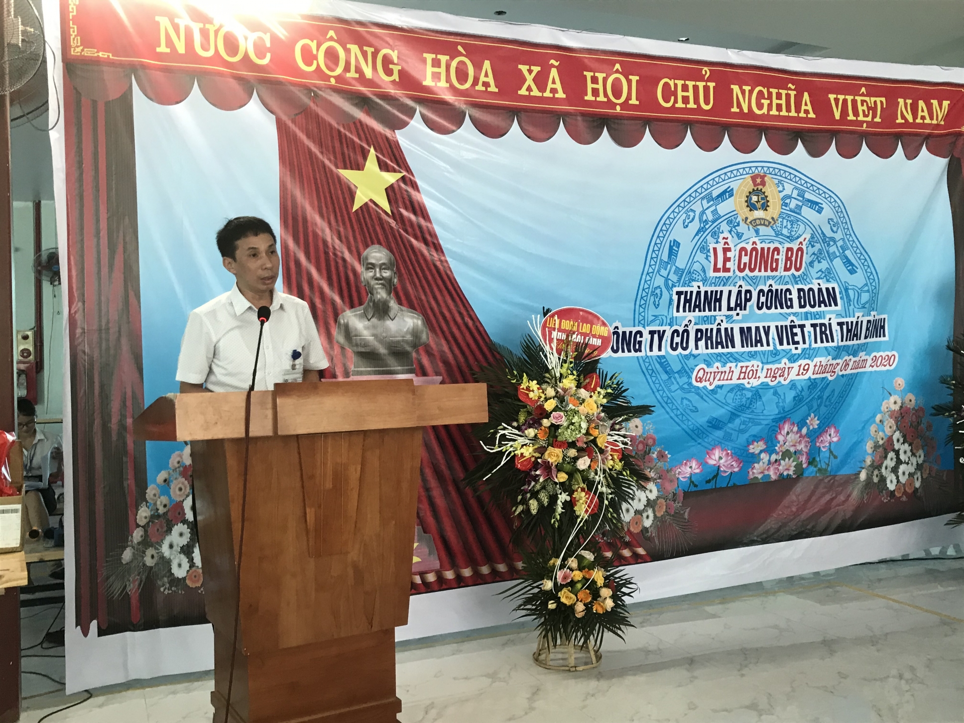 Công ty CP May Việt Trí: Thành lập công đoàn cơ sở đúng với nguyện vọng người lao động cong ty cp may viet tri thanh lap cong doan co so dung voi nguyen vong nguoi lao dong