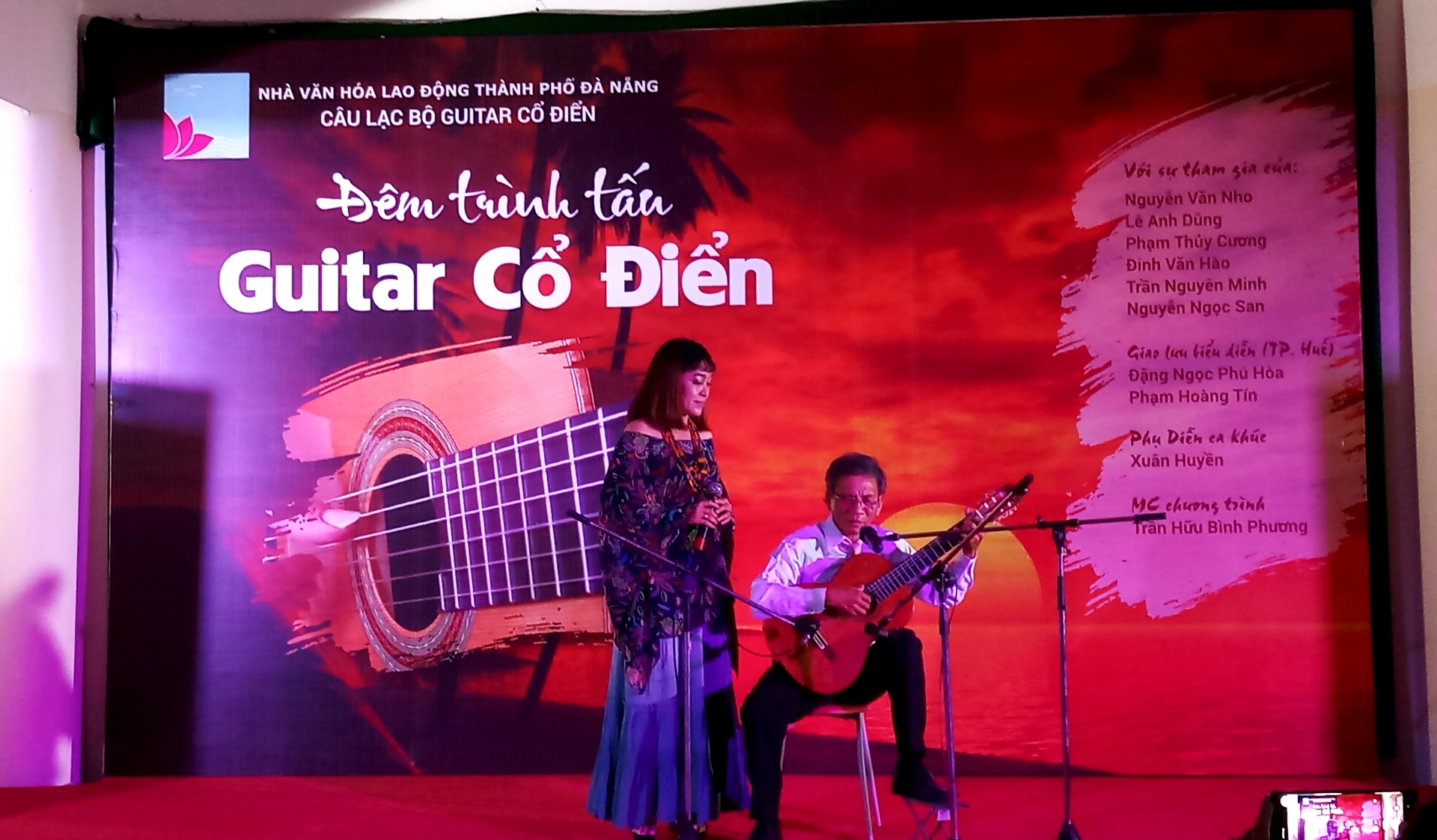Hòa nhạc guitar phục vụ người lao động hoa nhac guitar phuc vu nguoi lao dong
