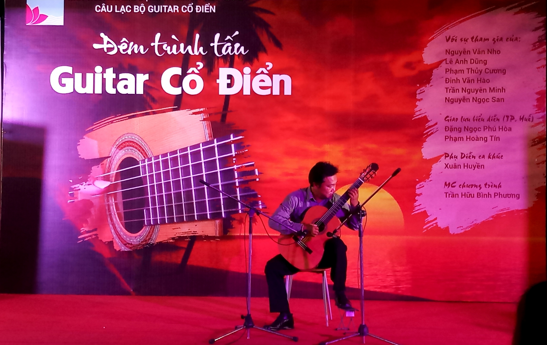 Hòa nhạc guitar phục vụ người lao động hoa nhac guitar phuc vu nguoi lao dong