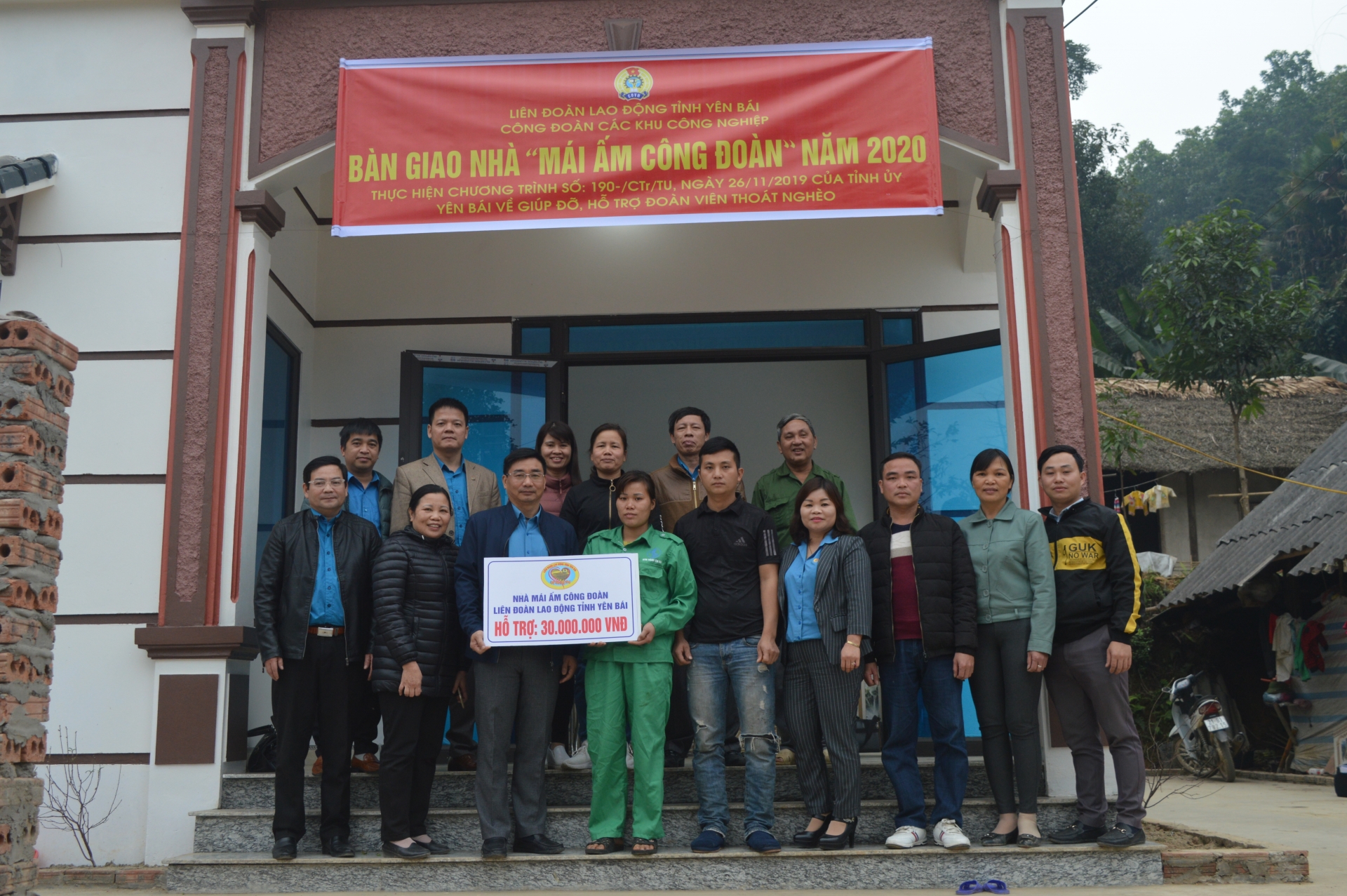 Chi bộ Liên đoàn Lao động tỉnh Yên Bái: Triển khai thực hiện tốt Chỉ thị số 05 - CT/TW chi bo lien doan lao dong tinh yen bai trien khai thuc hien tot chi thi so 05 cttw