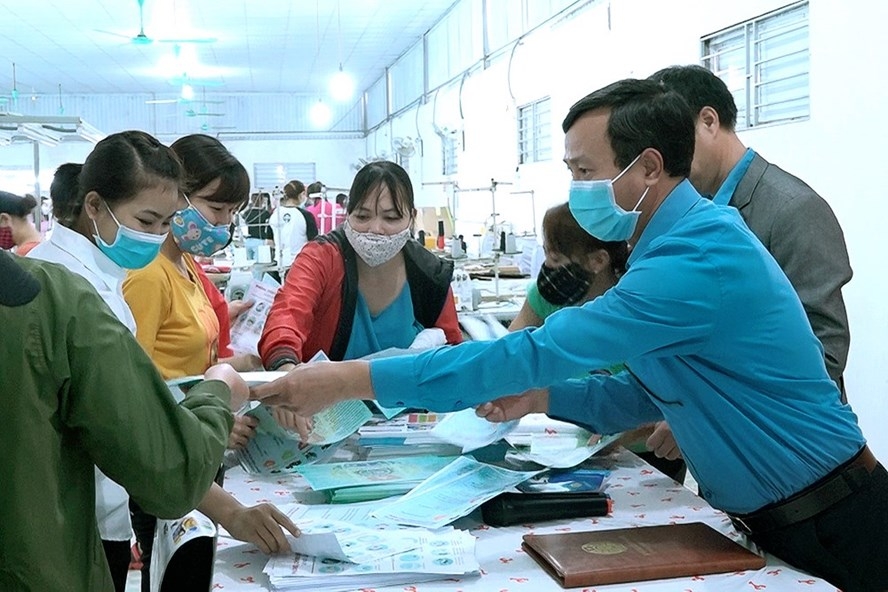 Truyền thông công đoàn cần có sự đột phá trong thời gian tới truyen thong can co su dot pha trong thoi gian toi