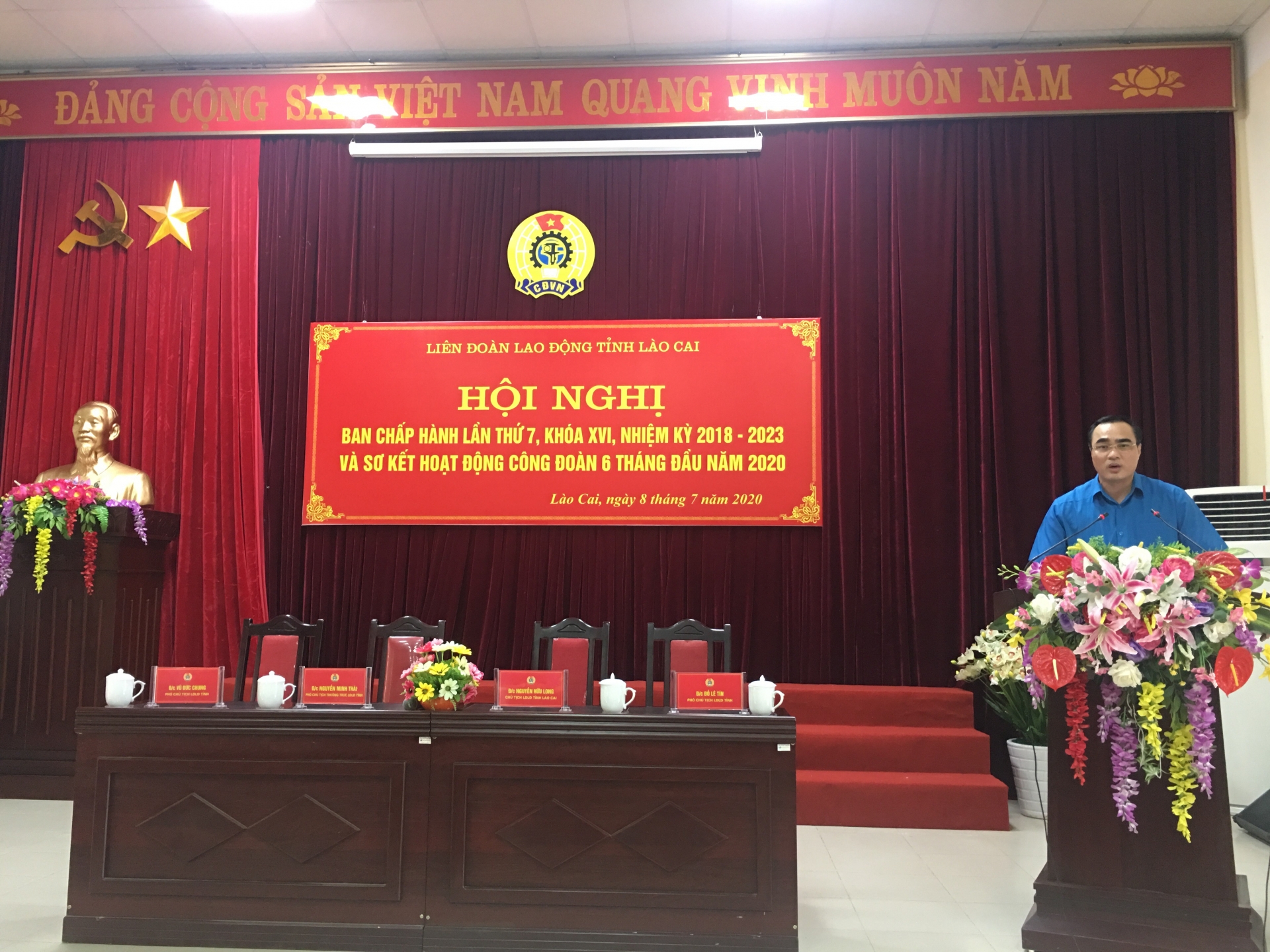 Tiếp tục nắm tình hình, đảm bảo quyền lợi cho đoàn viên, lao động tiep tuc nam tinh hinh dam bao quyen loi cho doan vien lao dong