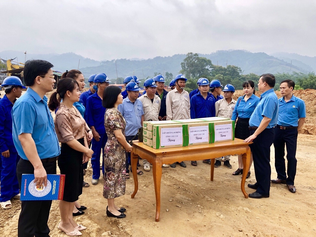 Tiếp tục nắm tình hình, đảm bảo quyền lợi cho đoàn viên, lao động tiep tuc nam tinh hinh dam bao quyen loi cho doan vien lao dong